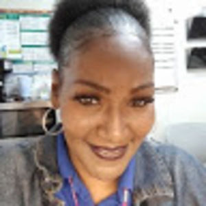 Meet your Posher, Yvette